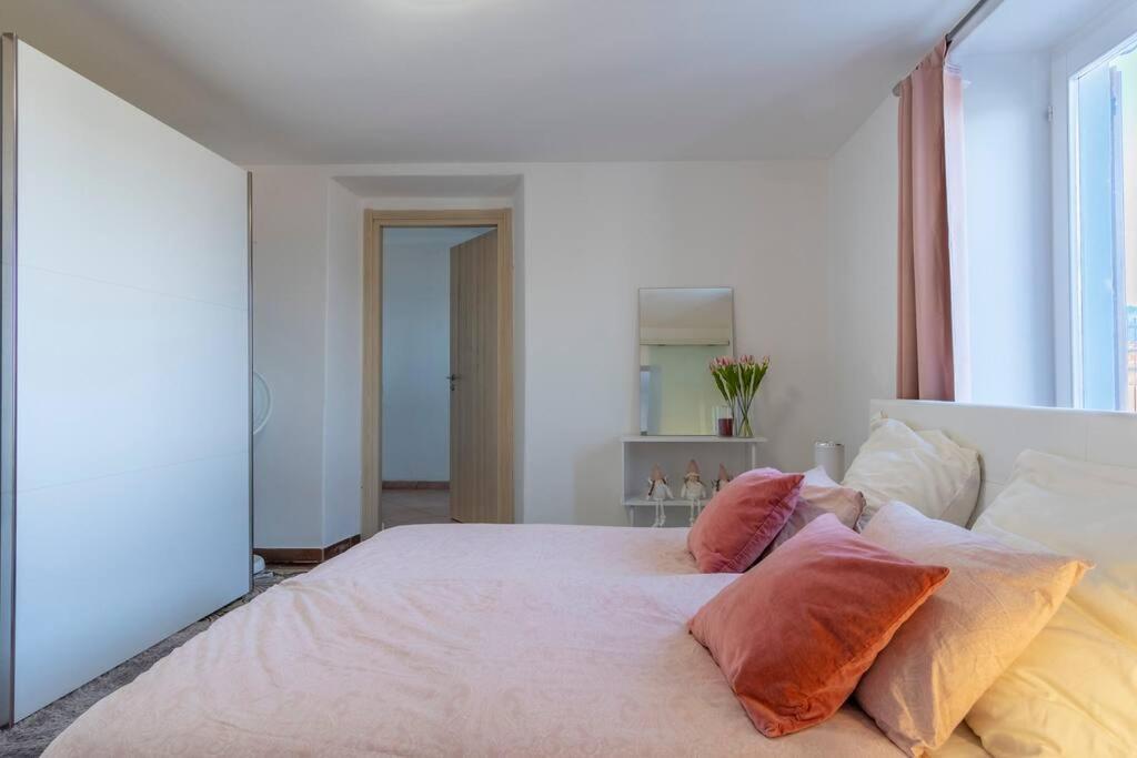 Vicolo Dei Fiori Villa Luino Ngoại thất bức ảnh